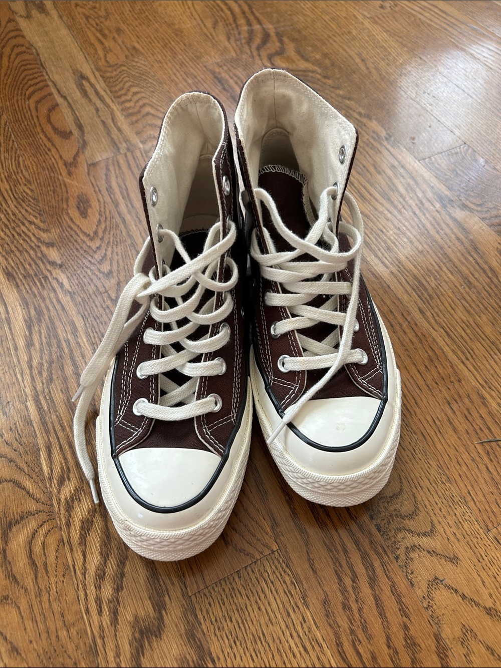Womens High-Top Canvas Sneakers in Dark Brown